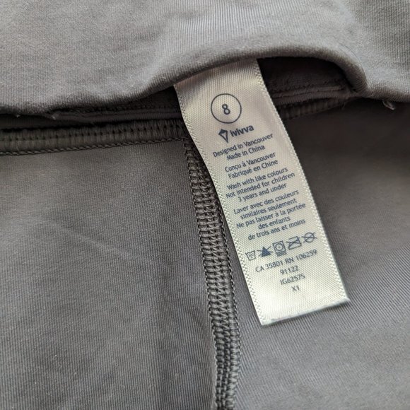 Lululemon Ivivva Cropped Pants/Leggings - Picture 4 of 4
